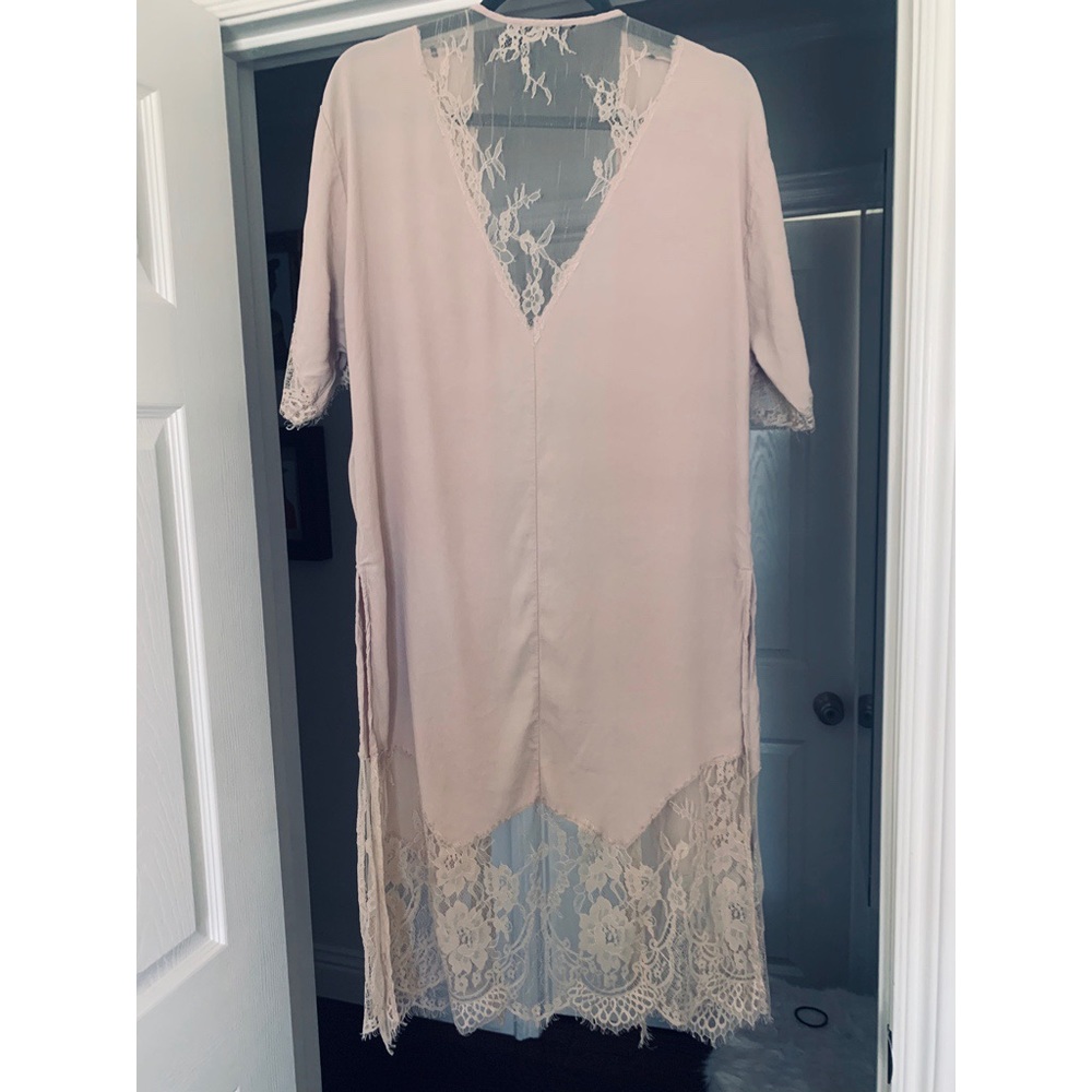 Beige Lace Shawl